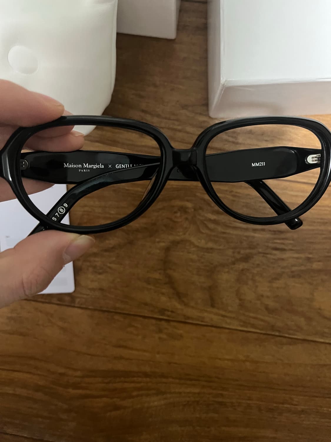 메종 마르지엘라 젠틀몬스터 MM211 블랙  상품이미지1