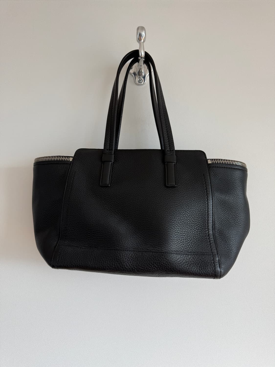 살바토레 페라가모(Salvatore ferragamo) 레더 숄더백 상품이미지4