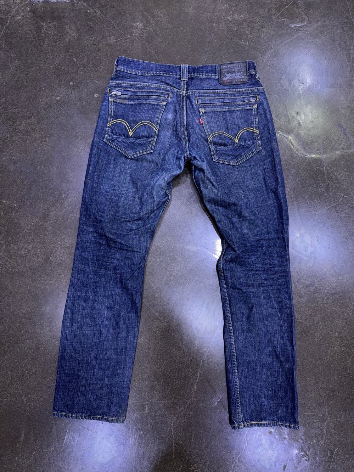 리바이스 511 슬림핏 지퍼 디테일 절개 딥인디고 데님팬츠 32 상품이미지2