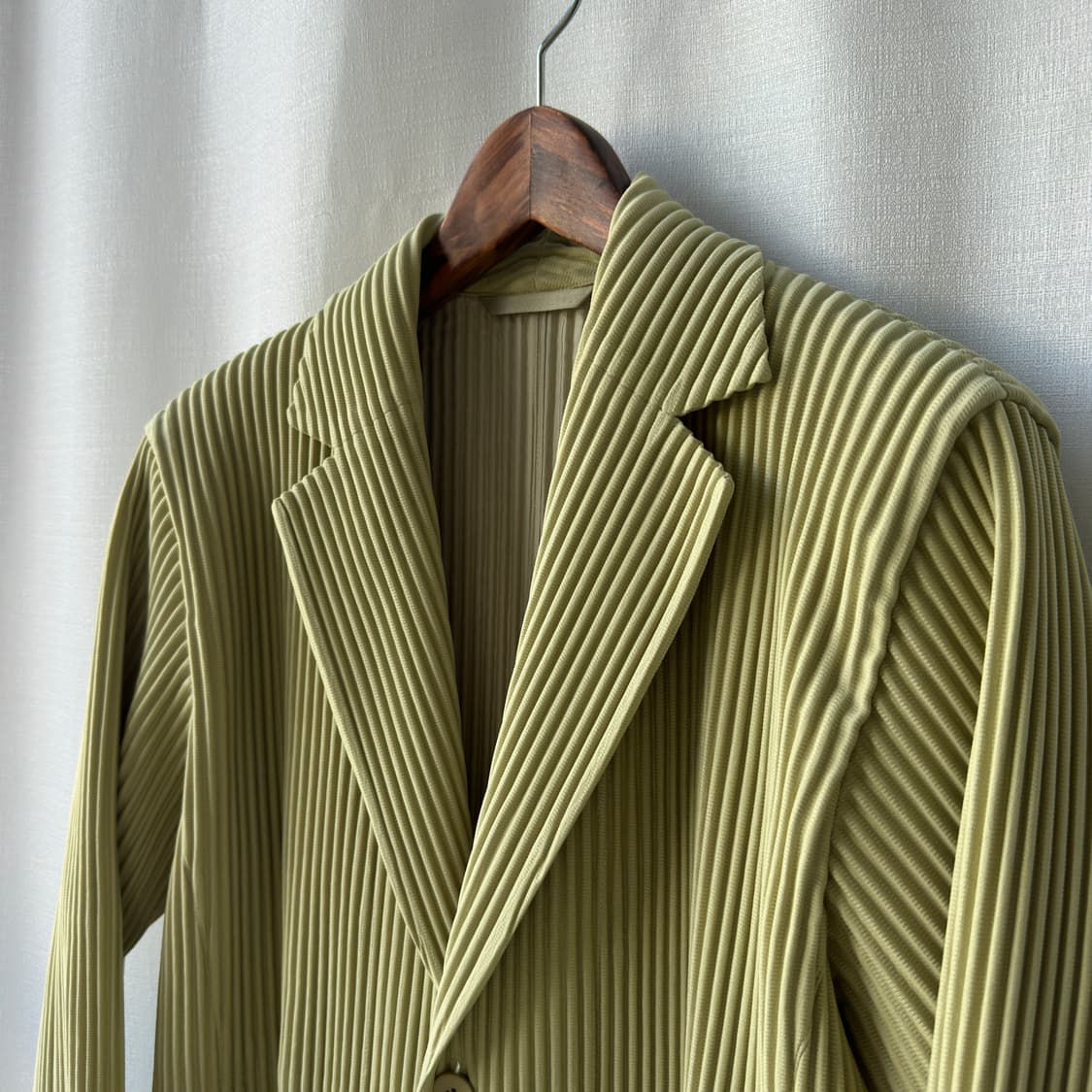 이세이 미야케 옴므 플리세 플리츠 테일러드 자켓 베이지 그린 2사이즈 상품이미지6