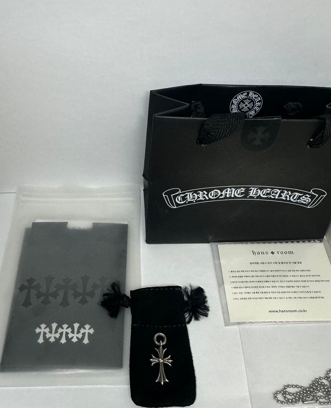 크롬하츠 타이니 크로스 펜던트 상품이미지1