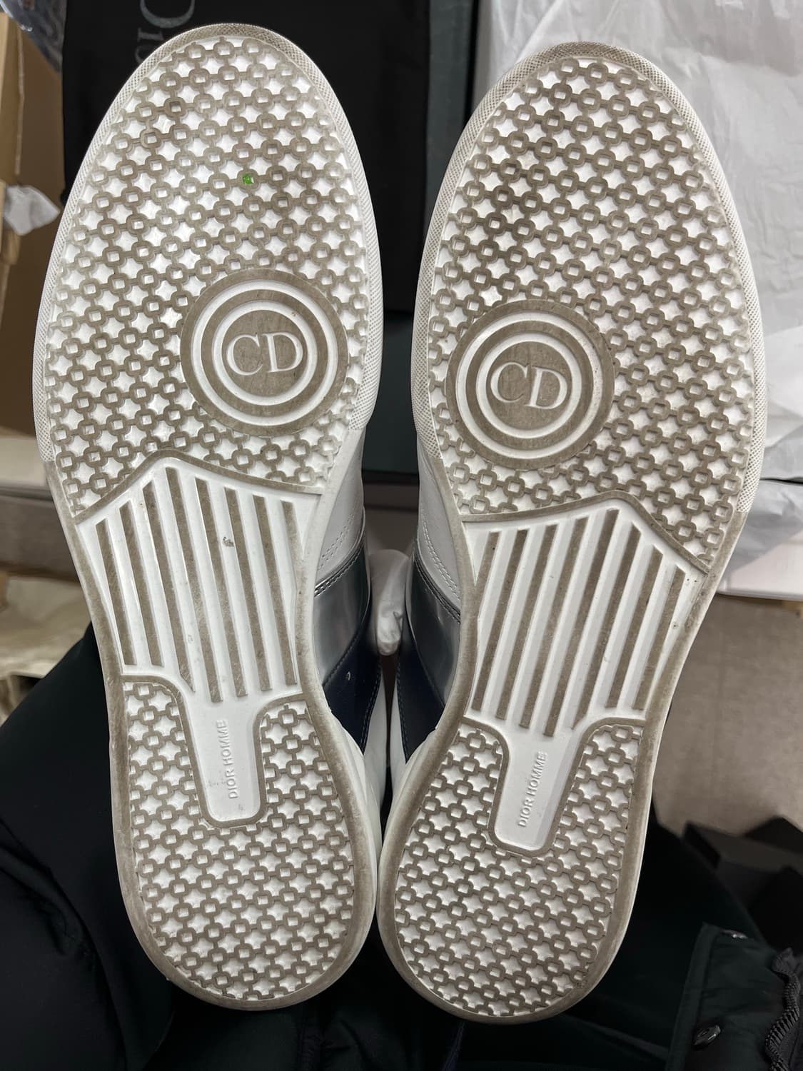 디올옴므 스니커즈 뉴투라인 43 상품이미지8