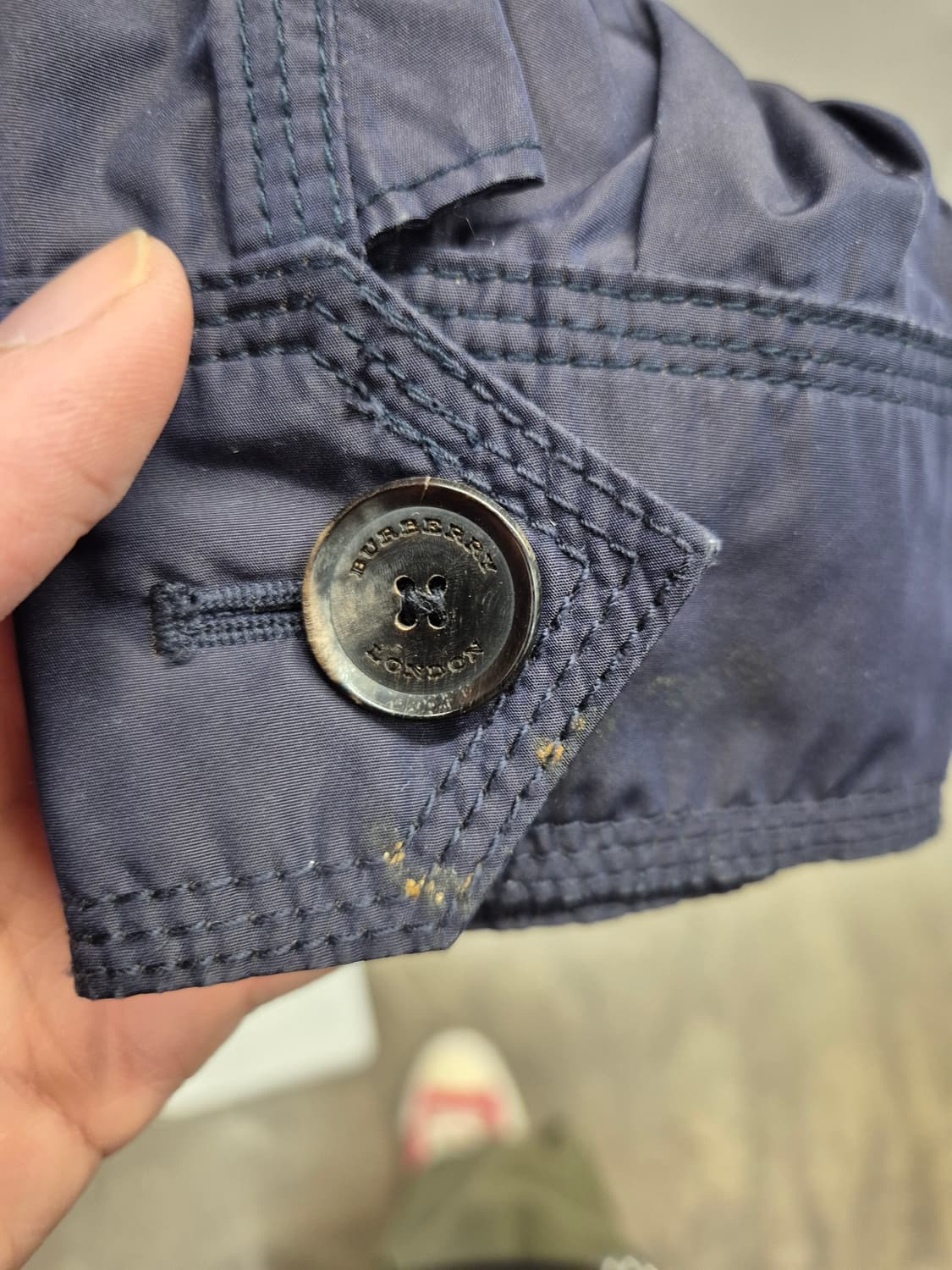 버버리 여성 후드 탈부착 패딩 코트 상품이미지4