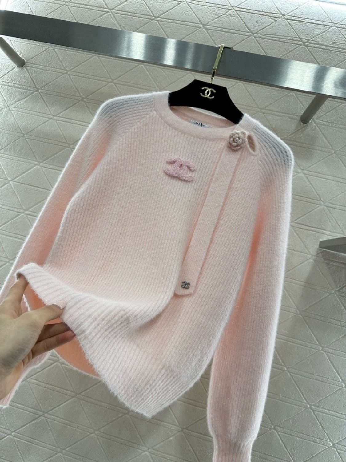 26SS 샤넬 꽃장식니트 상품이미지2