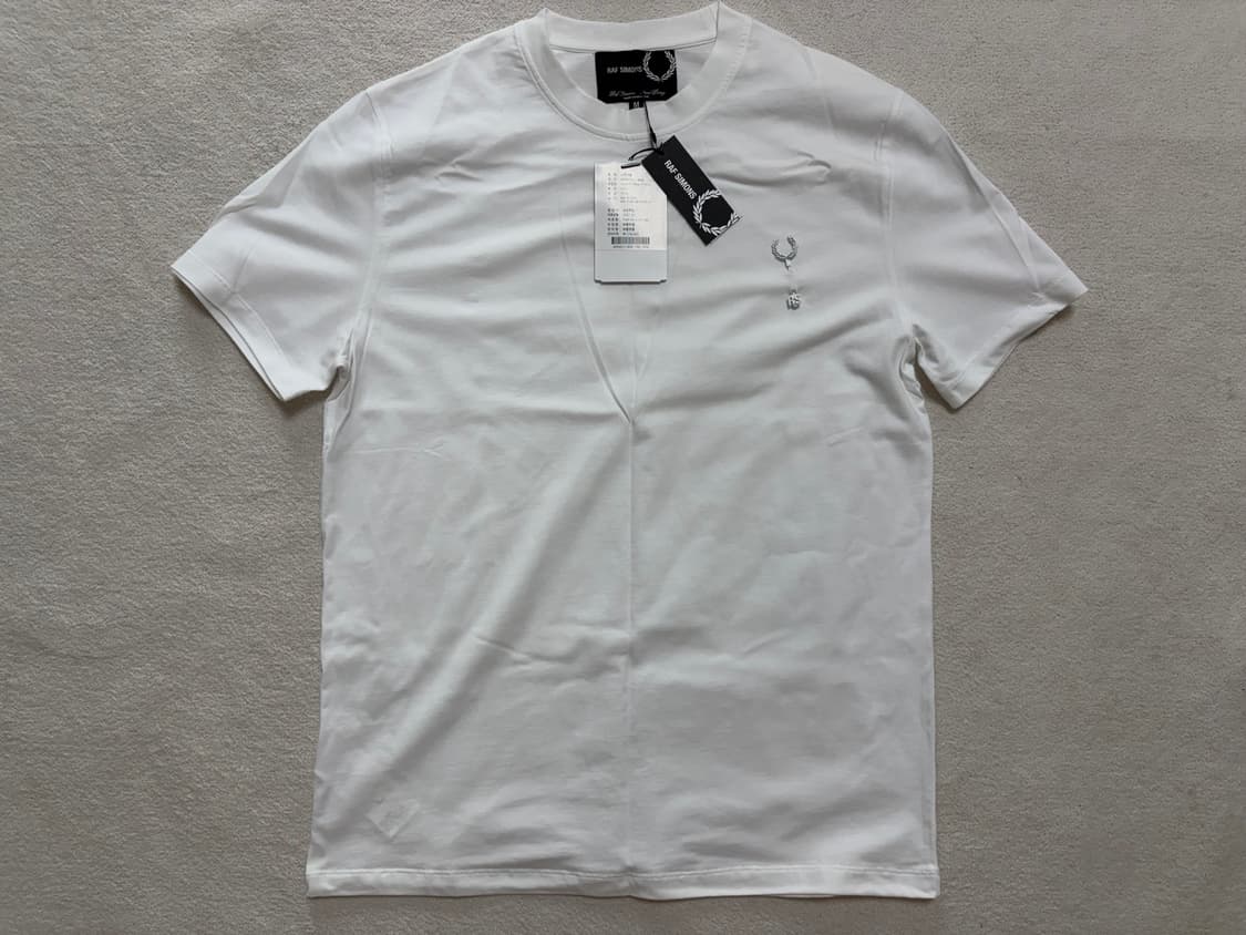 [M]라프시몬스x프레드페리 라프 로렐리스 핀 반팔티셔츠 (화이트) 상품이미지1