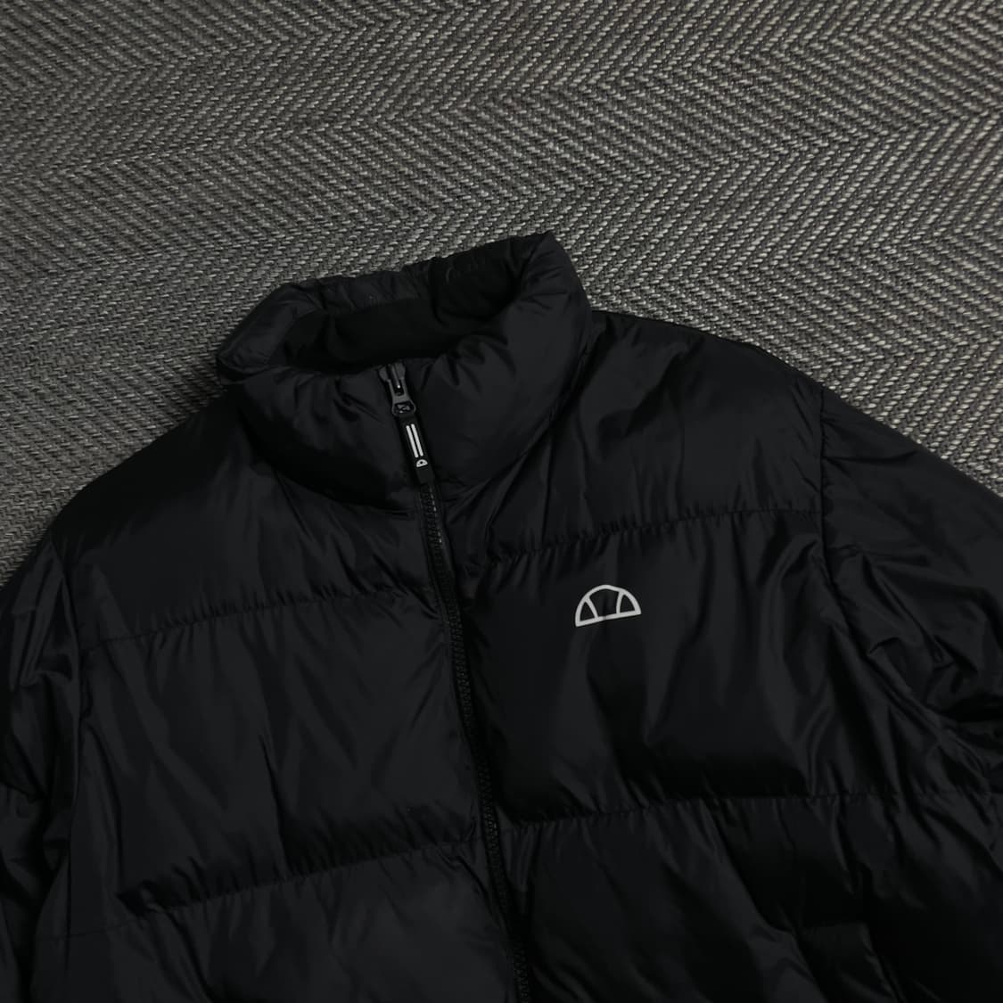 엘레쎄 USA 오리지날 로고 다운 푸퍼 패 딩 블랙o 4699 상품이미지4