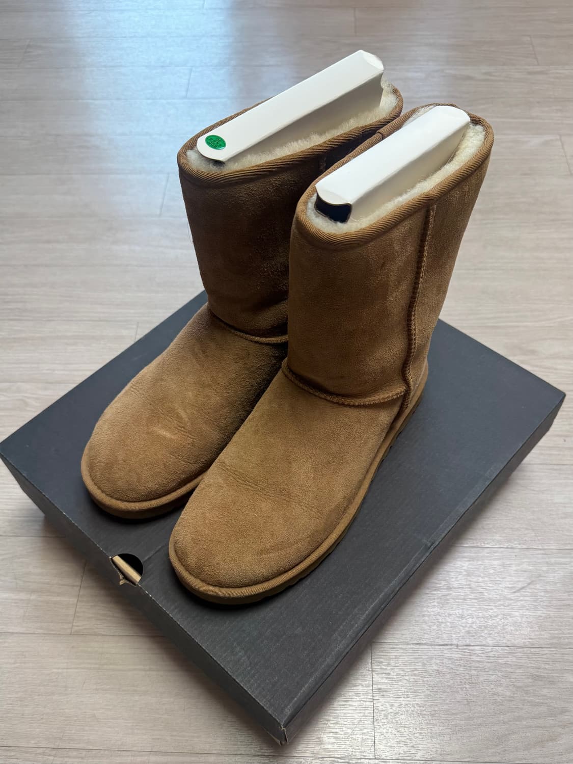 어그 클래식 쇼츠 체스트넛 280 상품이미지1