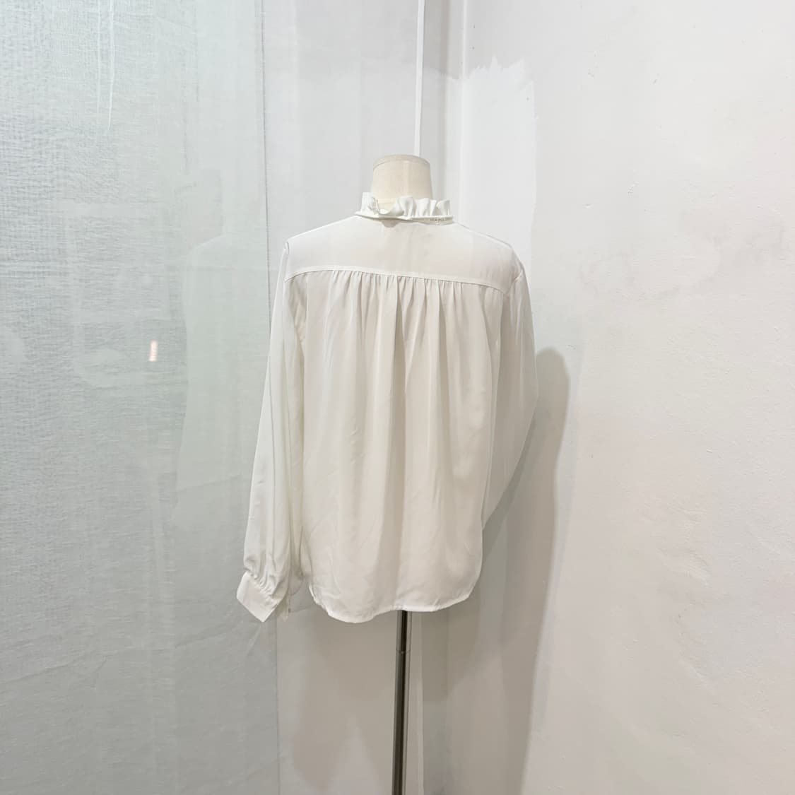 일본빈티지 펀칭 긴팔쉬폰 타이블라우스 3556 상품이미지4