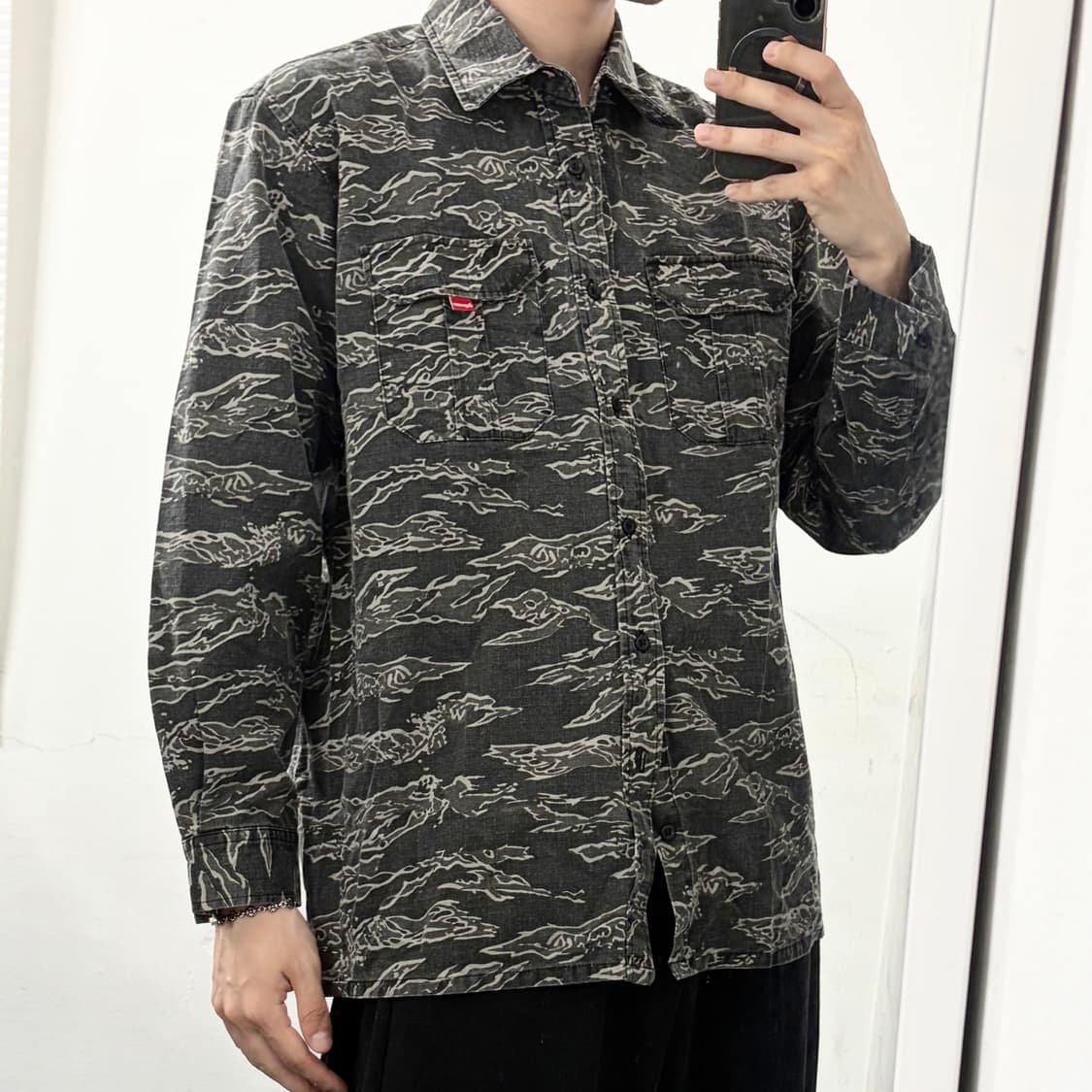 (데드스탁) 슈프림 90s 타이거 카모 셔츠 자켓 상품이미지2