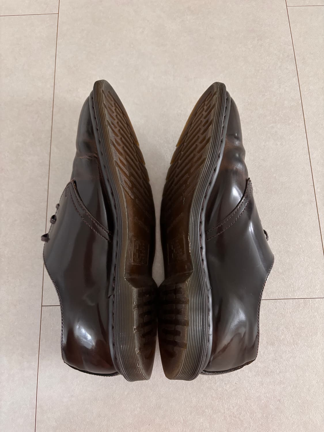 가공은 못따라오는 닥터마틴 아키2 브라운 270 상품이미지3