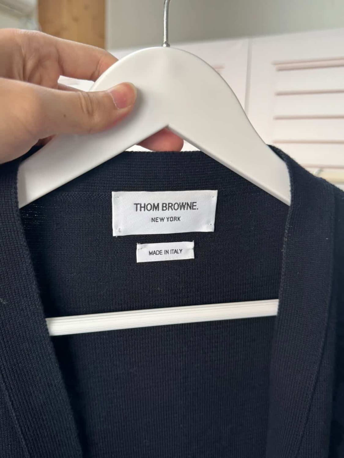 톰브라운 암밴드 밀라노스티치 가디건 상품이미지5