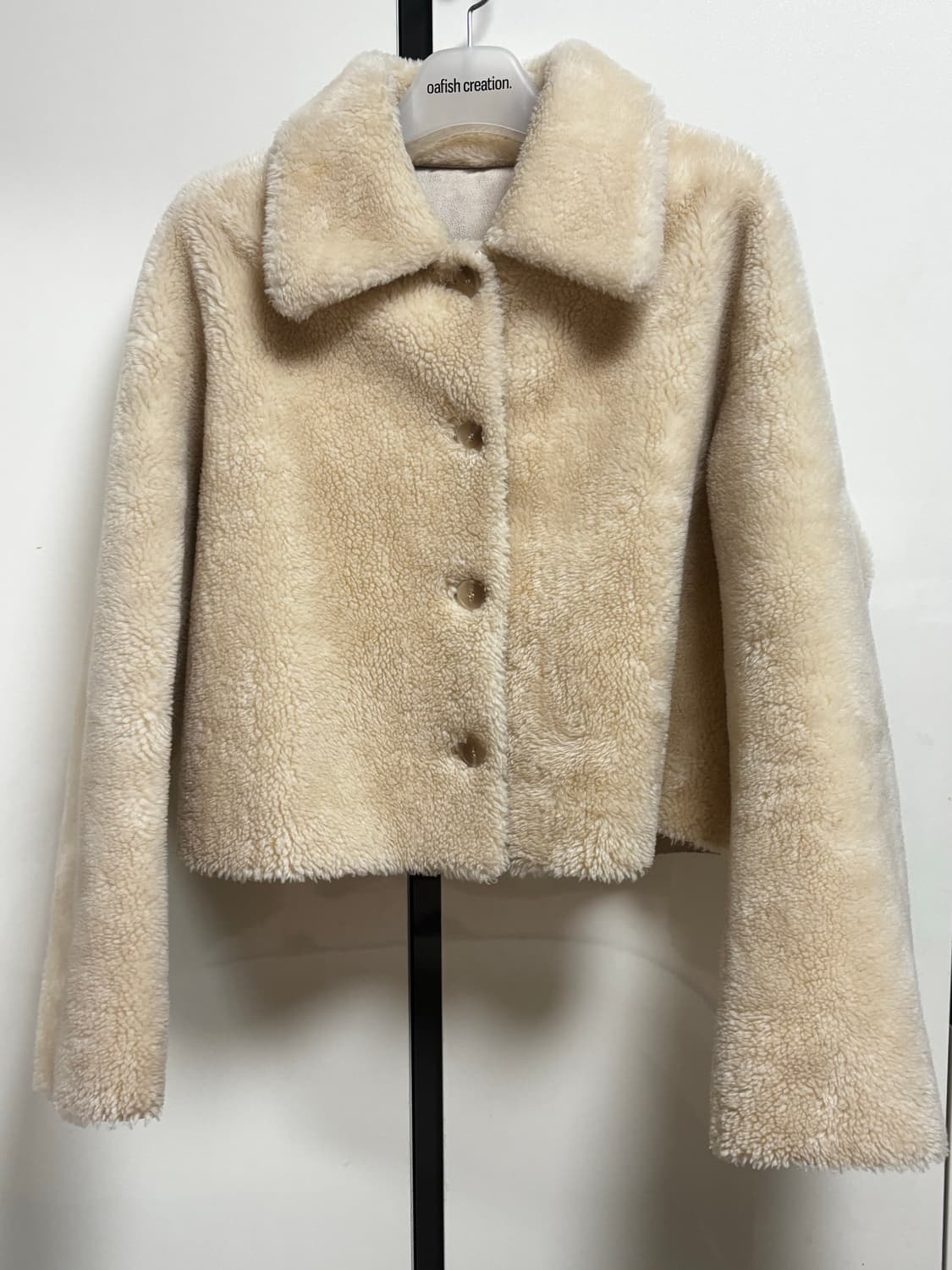 LE 르 양털 크롭 리버시블 무스탕 상품이미지1