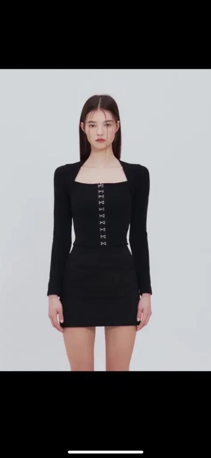 낫유어로즈 후크 스퀘어 탑 상품이미지1