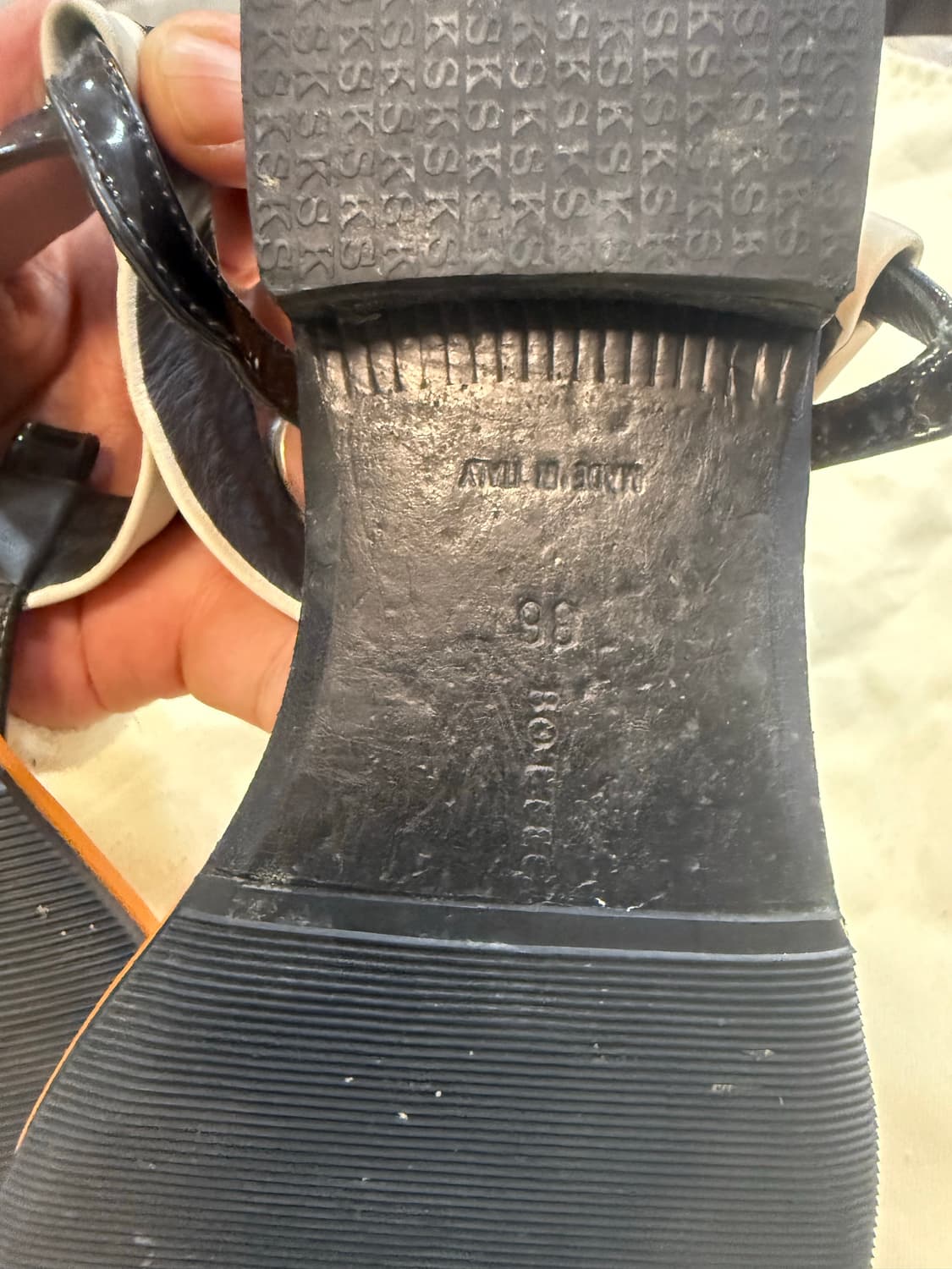 36/230-235 정품 보테카베네타 샌들 팝니다 상품이미지5