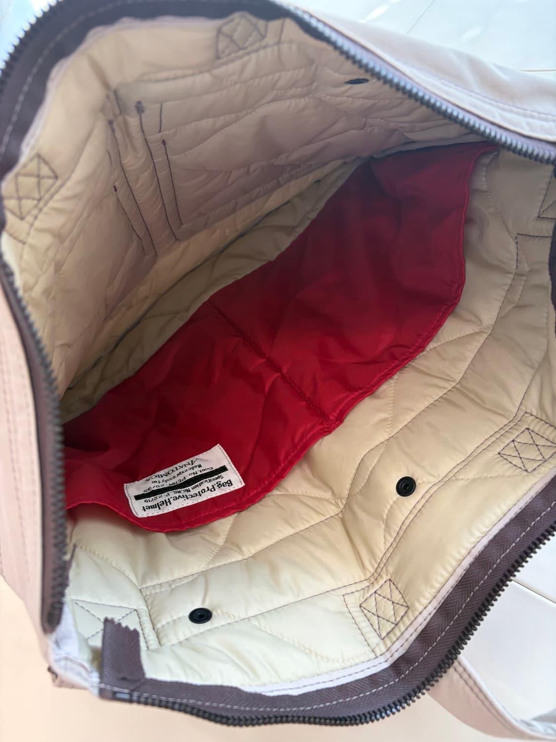 아나토미카 고어텍스 헬멧백 샌드화이트 상품이미지6