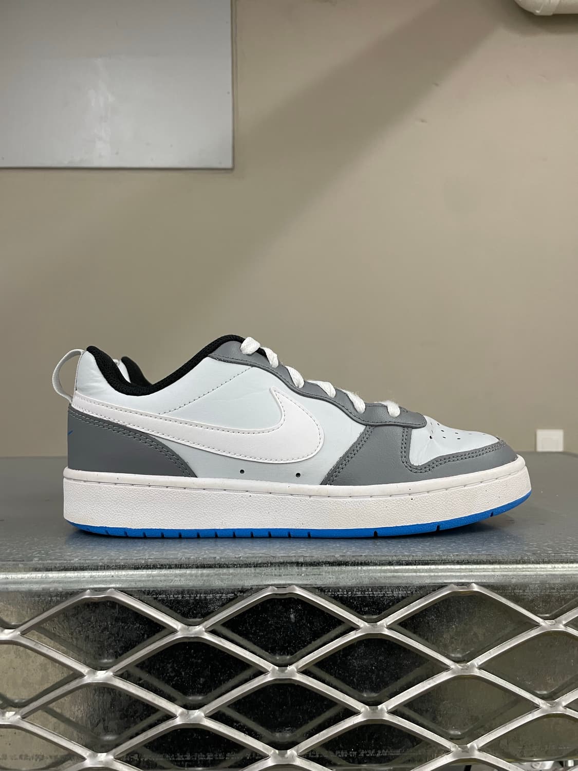 나이키 코트 버로우 플래티넘 쿨 그레이 240 상품이미지4