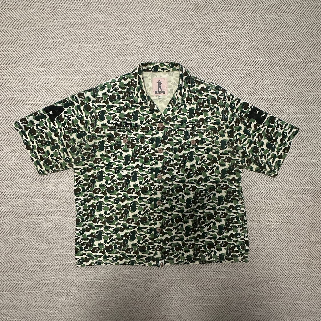 BAPE camo shirt 상품이미지1