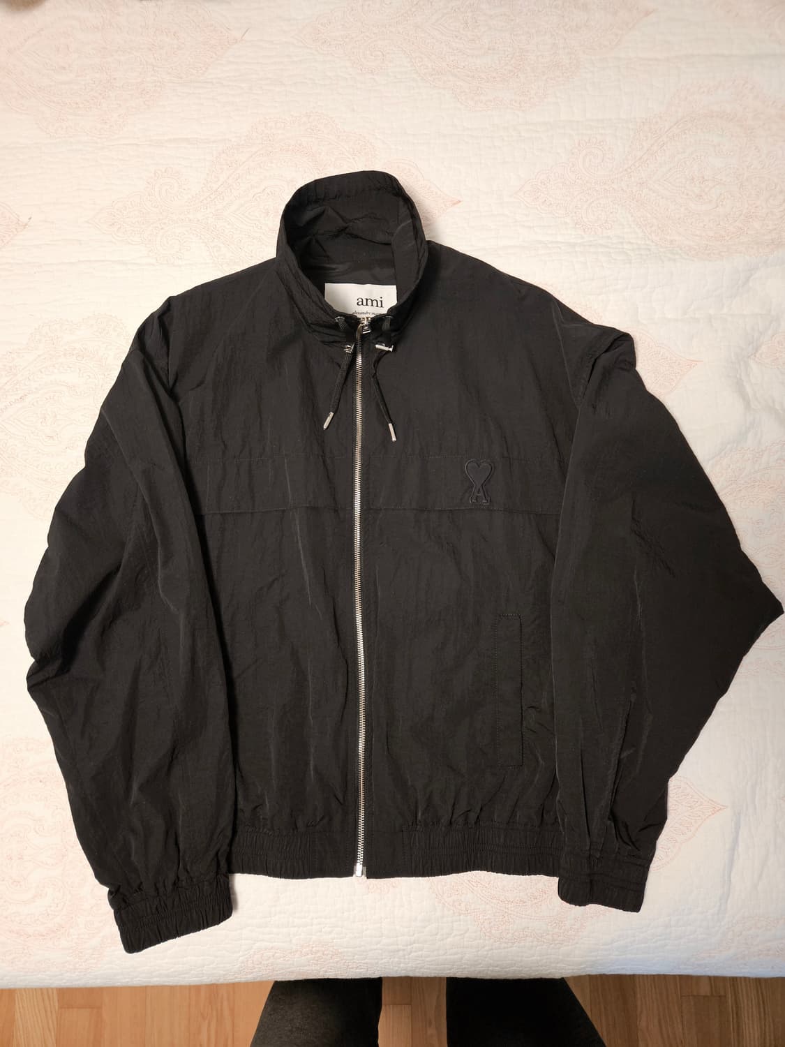 아미(ami) 톤온톤 로고 블랙 바람막이 L 사이즈 판매합니다(최종가) 상품이미지1