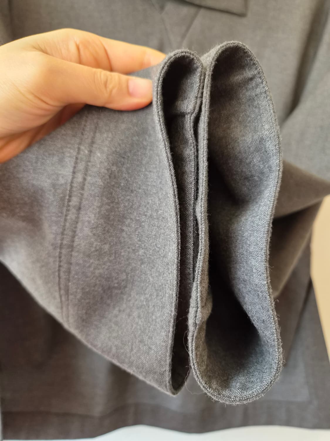 분더샵 여성 드레이프넥블라우스 34사이즈 상품이미지4