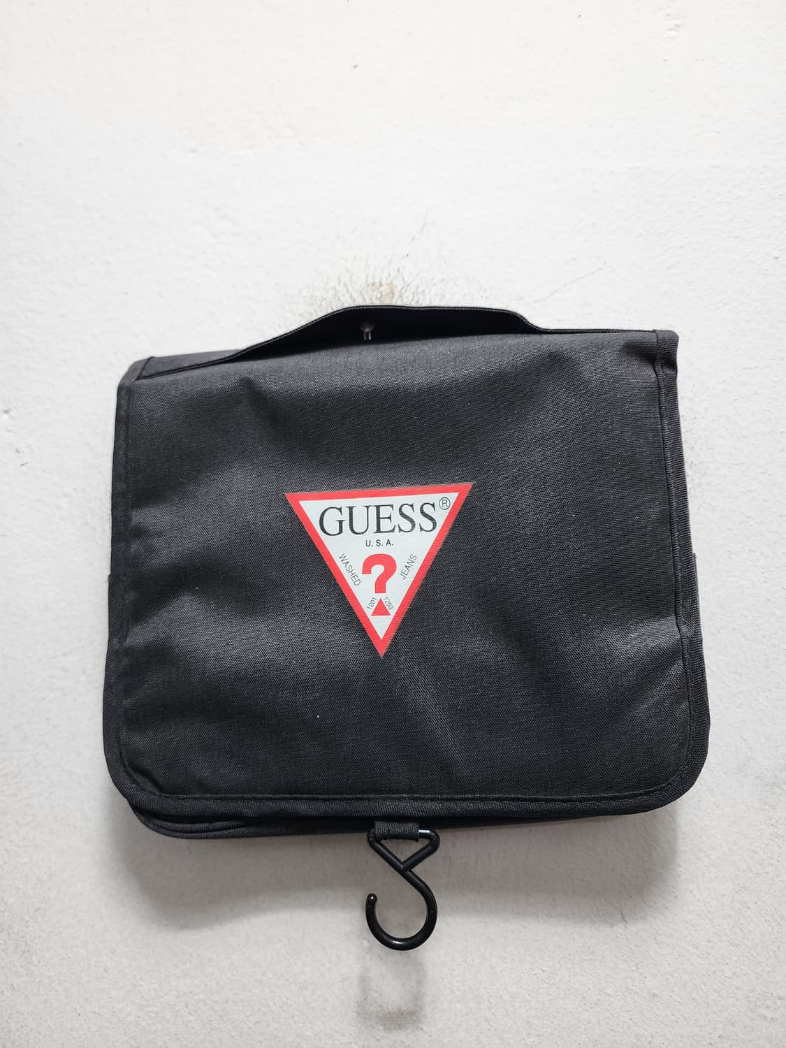 게스 블랙 파우치 상품이미지1