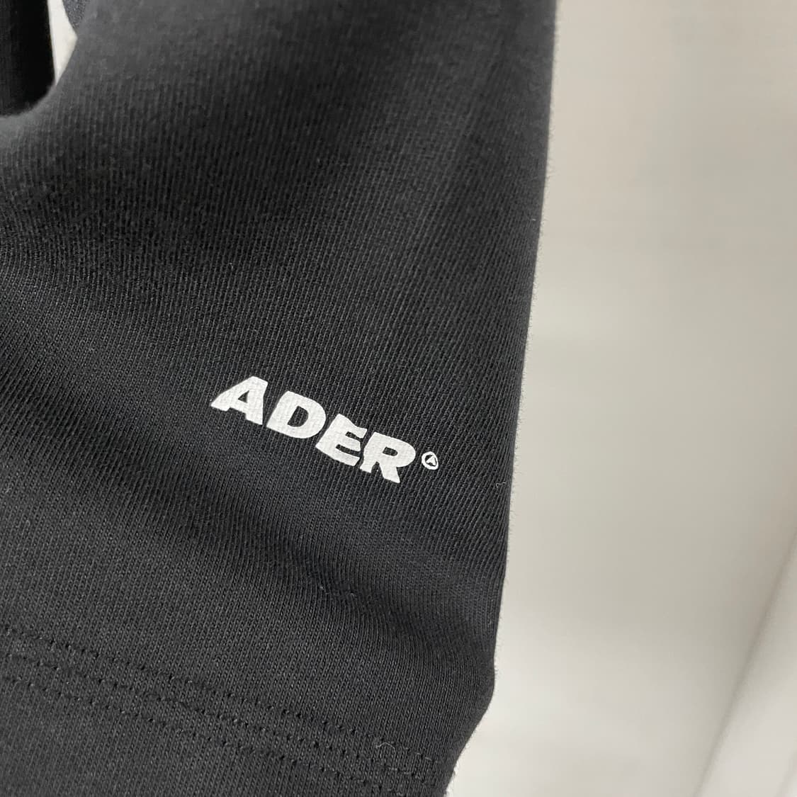 아더에러 블루썸 긴팔 티셔츠 A2 상품이미지4