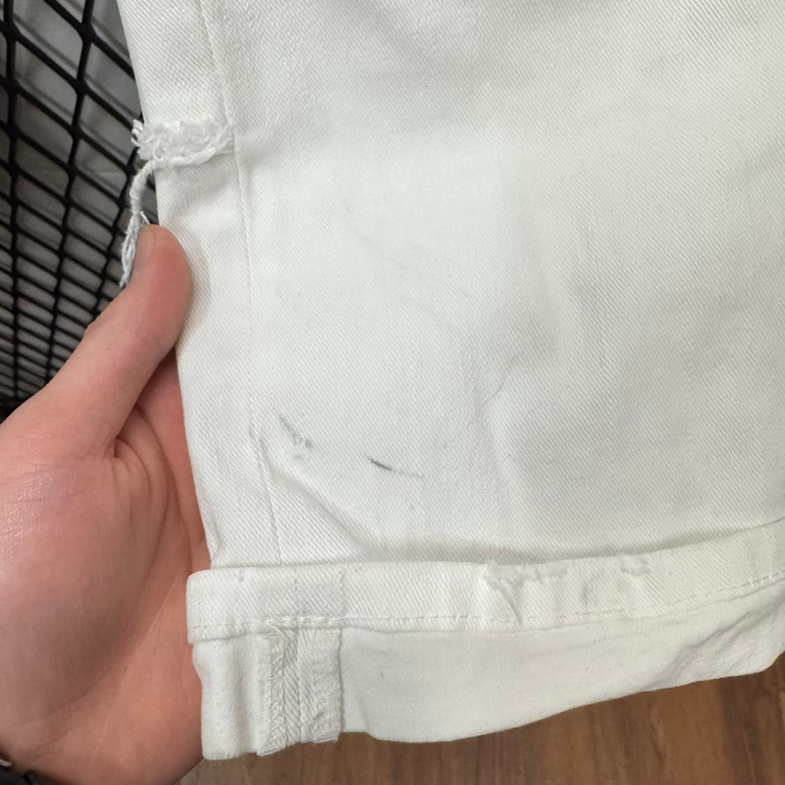 디스퀘이드2 디스트로이드 데님 팬츠 후면 로고 포인트 화이트 상품이미지9