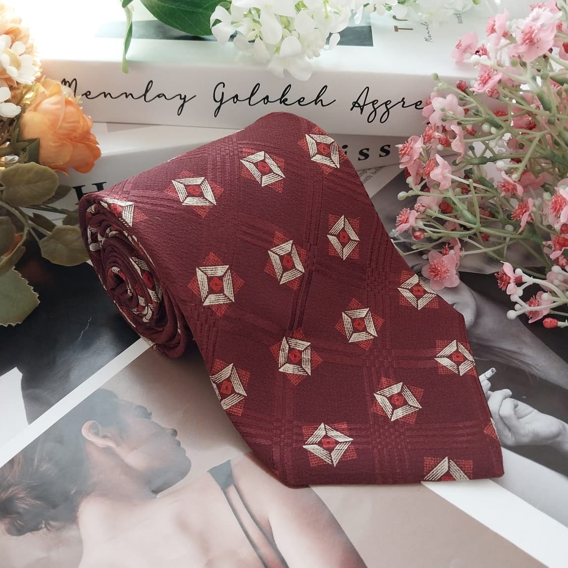 폴로랄프로렌 실크 기하 패턴 넥타이 10.4cm A+등급 K1448
 상품이미지2