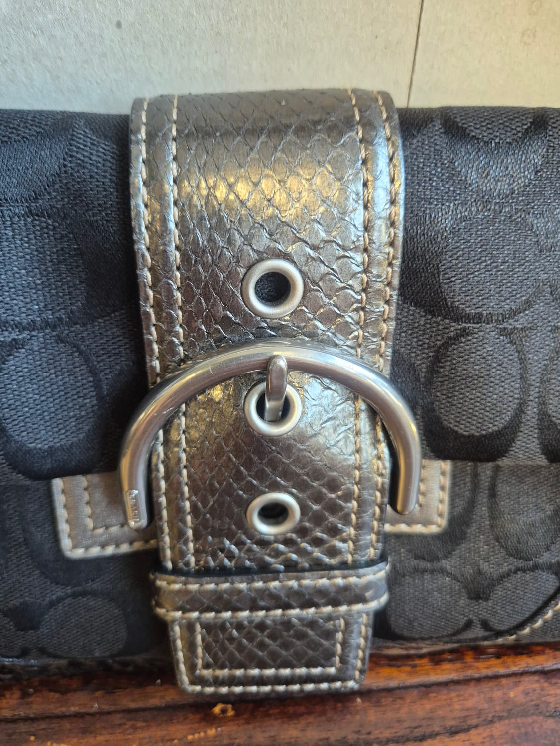 coach 코치 시그니처 캔버스 미니 바게트백(더스트백 포함) 상품이미지2