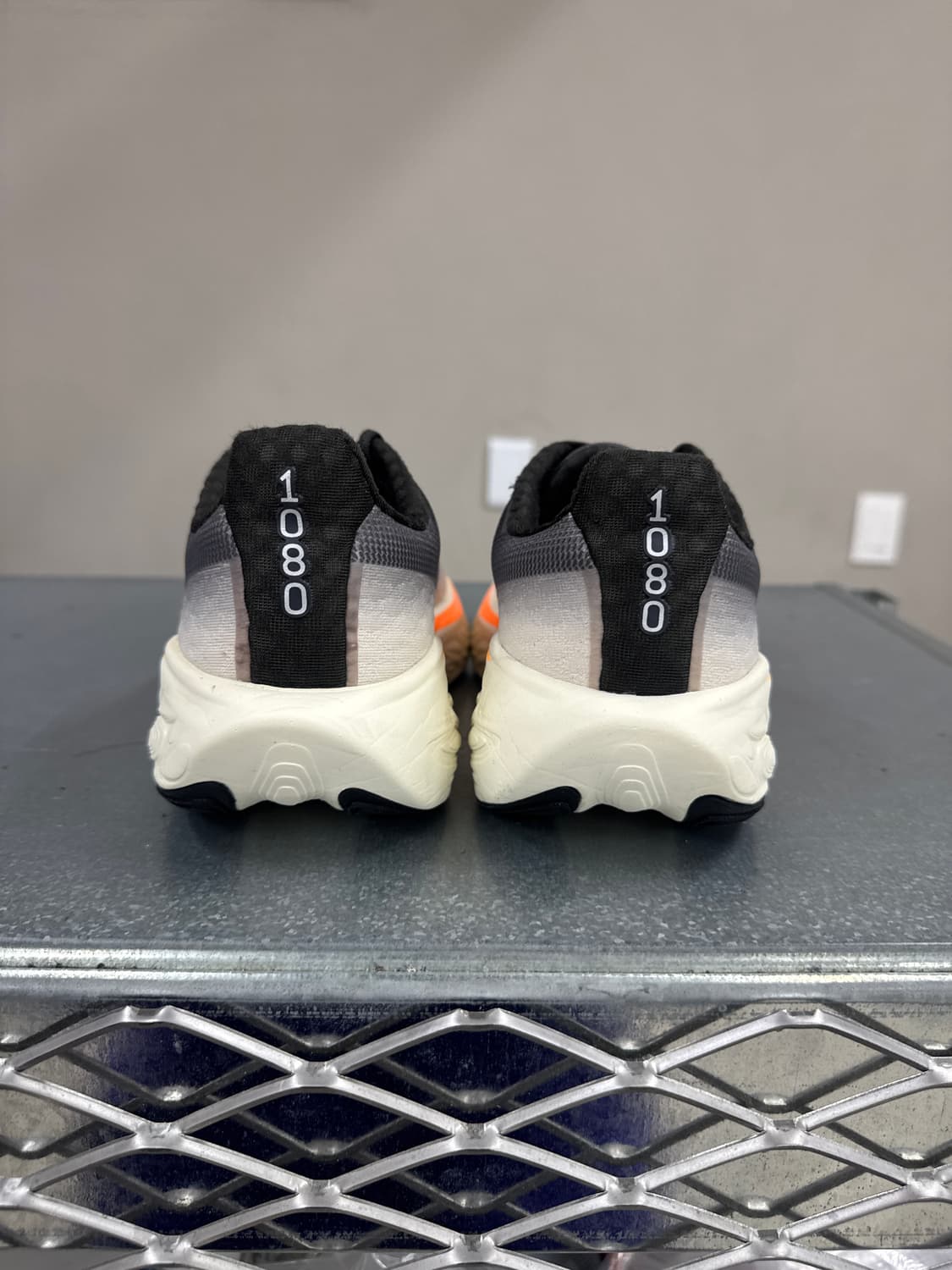 뉴발란스 프레쉬 폼 1080 260 상품이미지3