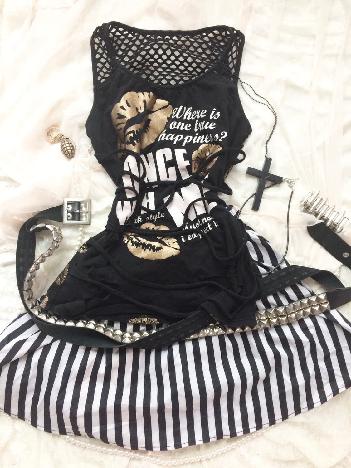 Vintage Grunge Rock Mesh Tiered sleevele 상품이미지1