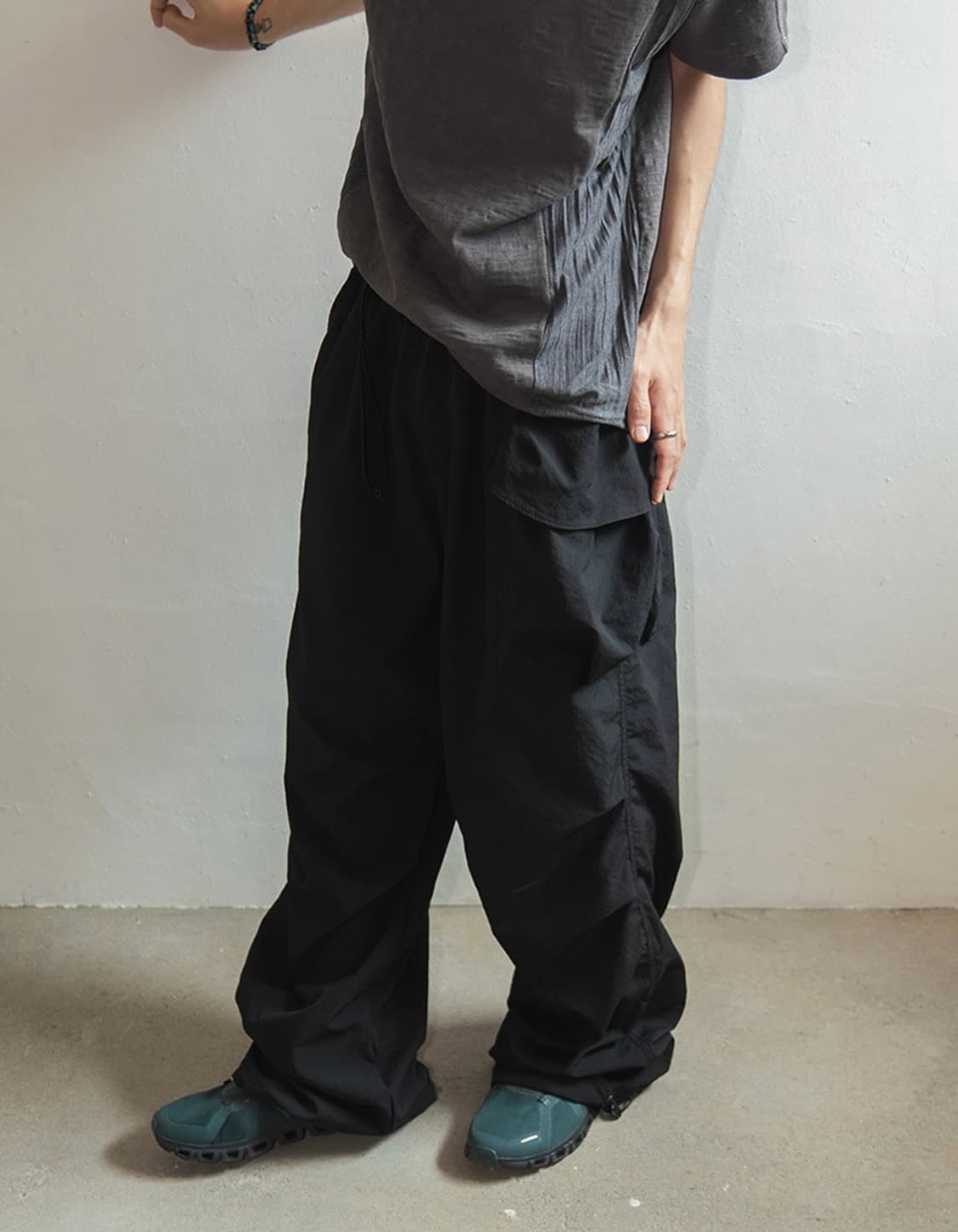 카락터 패러슈트 팬츠 상품이미지1