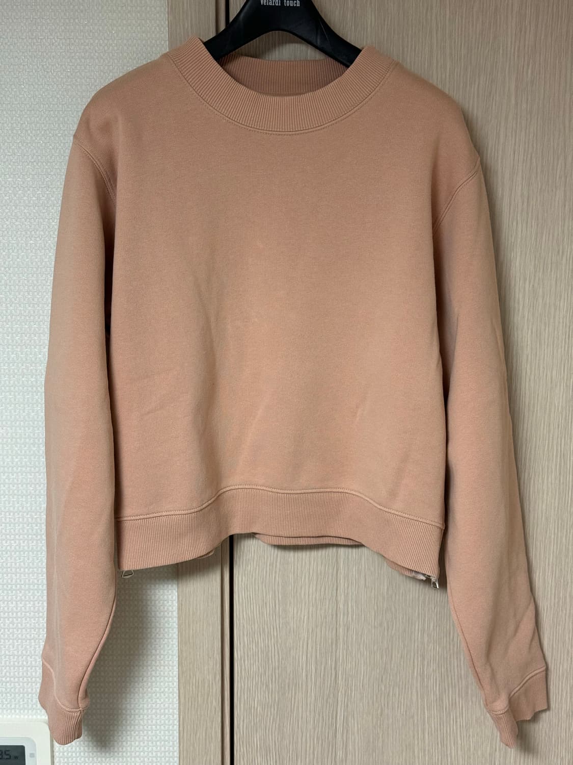 아크네 맨투맨 상품이미지3