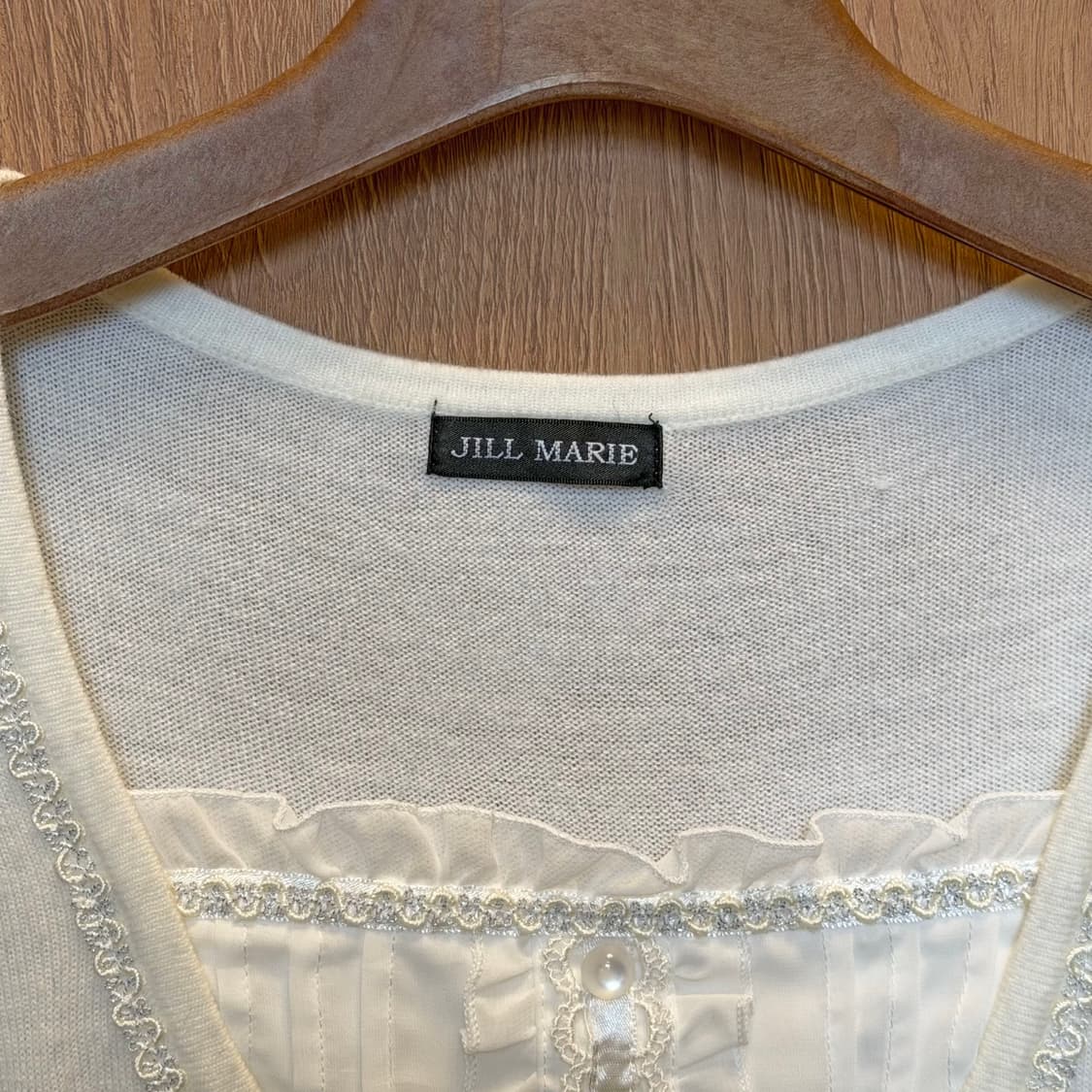 빈티지 라운드넥 반팔 니트 레이스 트림 디테일 아이보리 상품이미지10