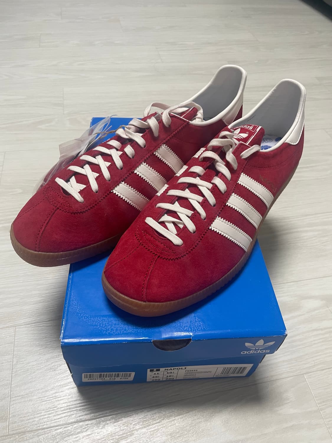 아디다스 시티 나폴리 us11 290 새상품 한정 상품이미지4