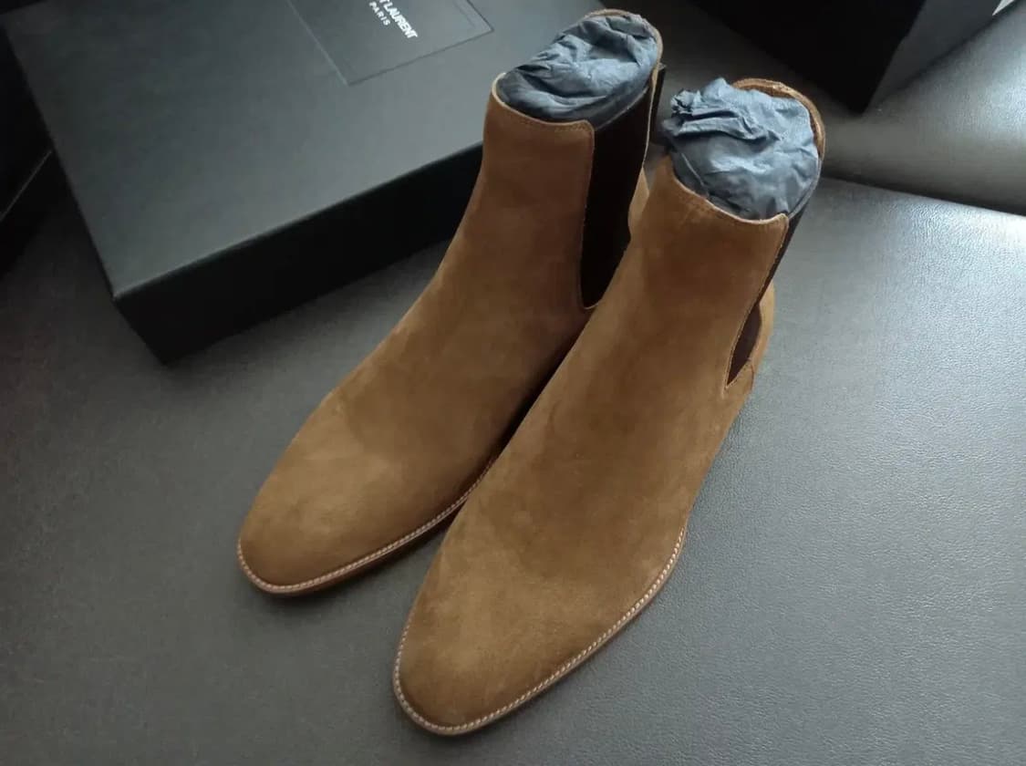 생로랑 에디30 카멜 스웨이드 첼시부츠 상품이미지3