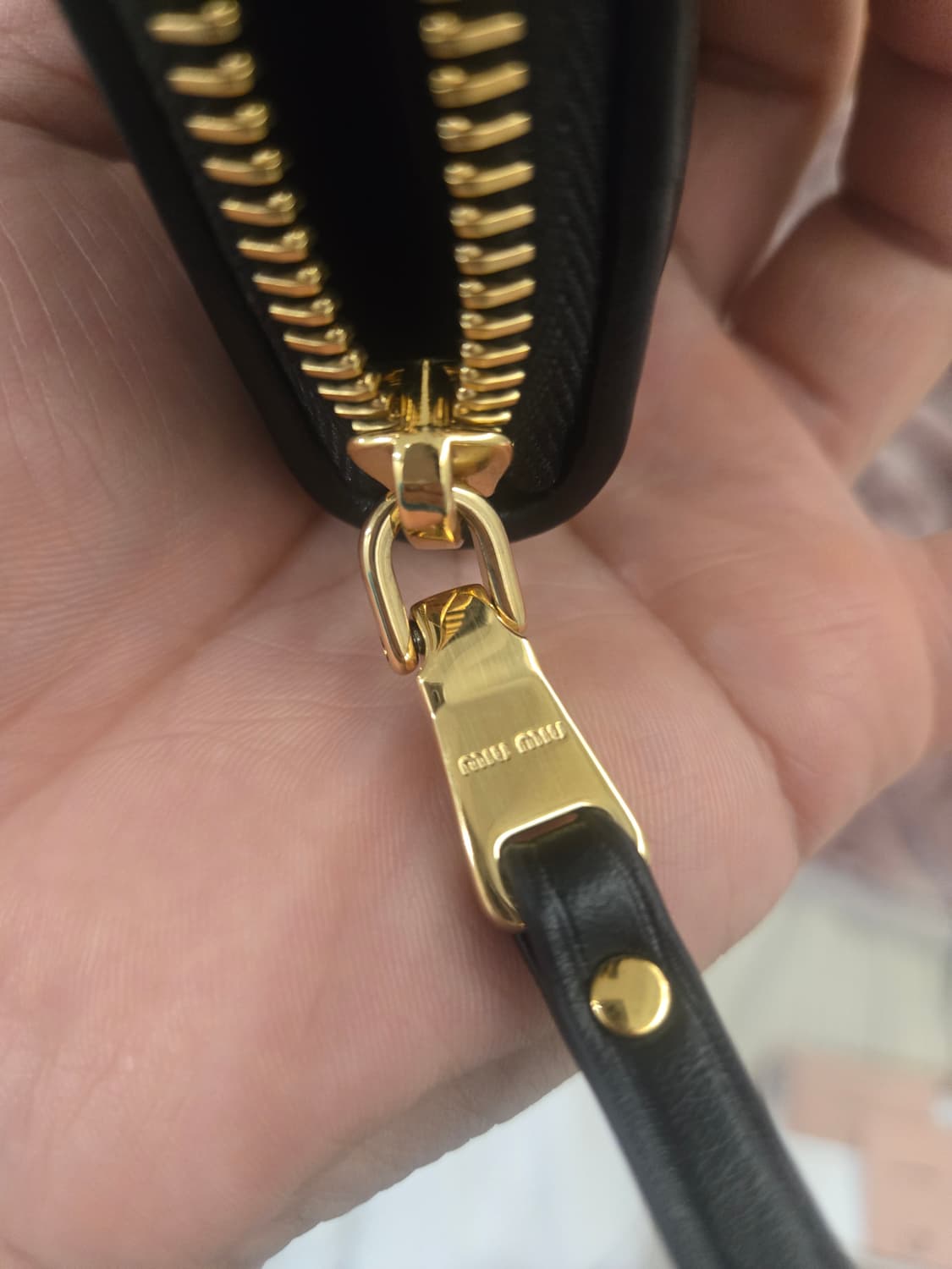 미우미우 5mm268 동전지갑 팝니다 상품이미지4