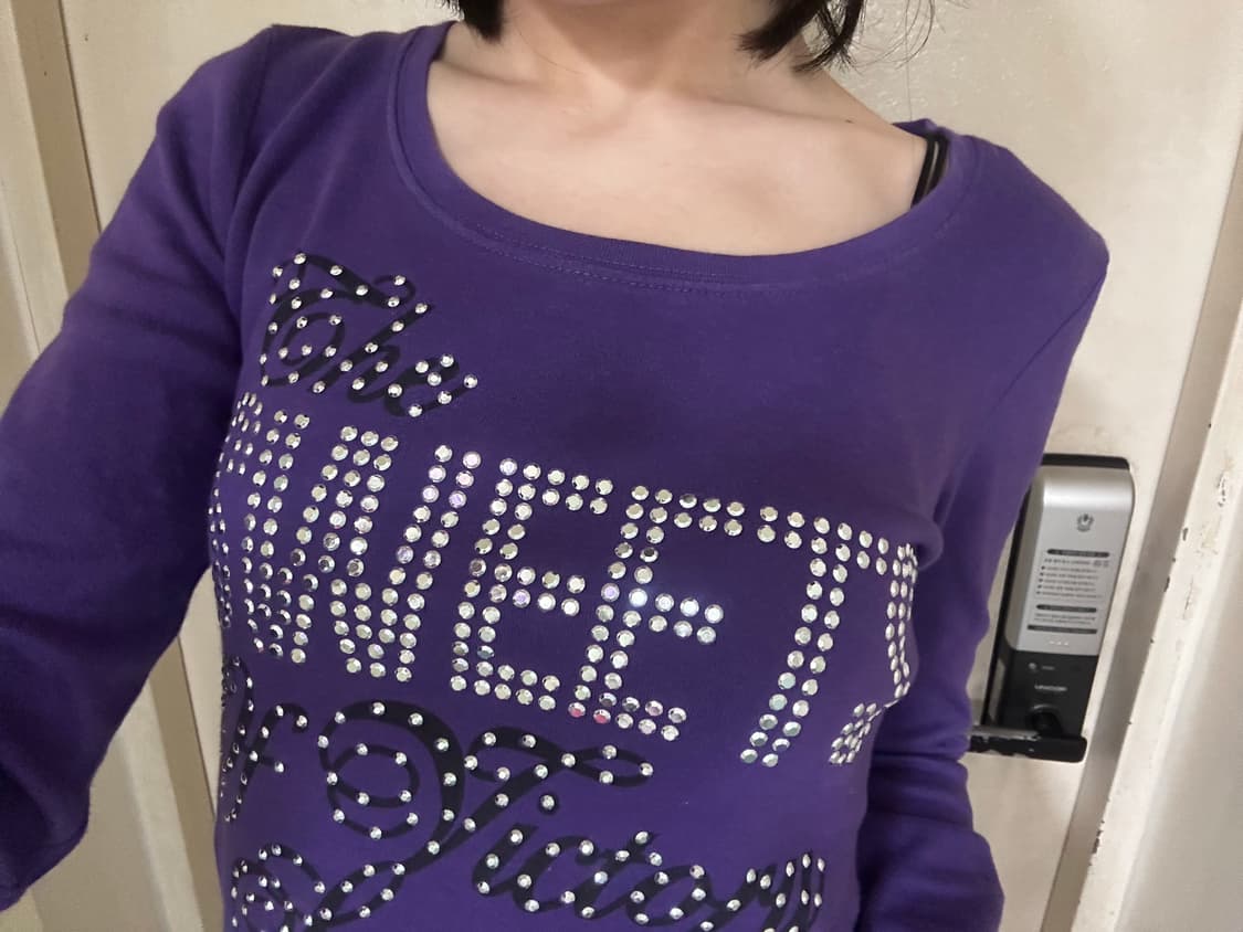 y2k 세미크롭 큐빅 레터링 롱슬리브 상품이미지2