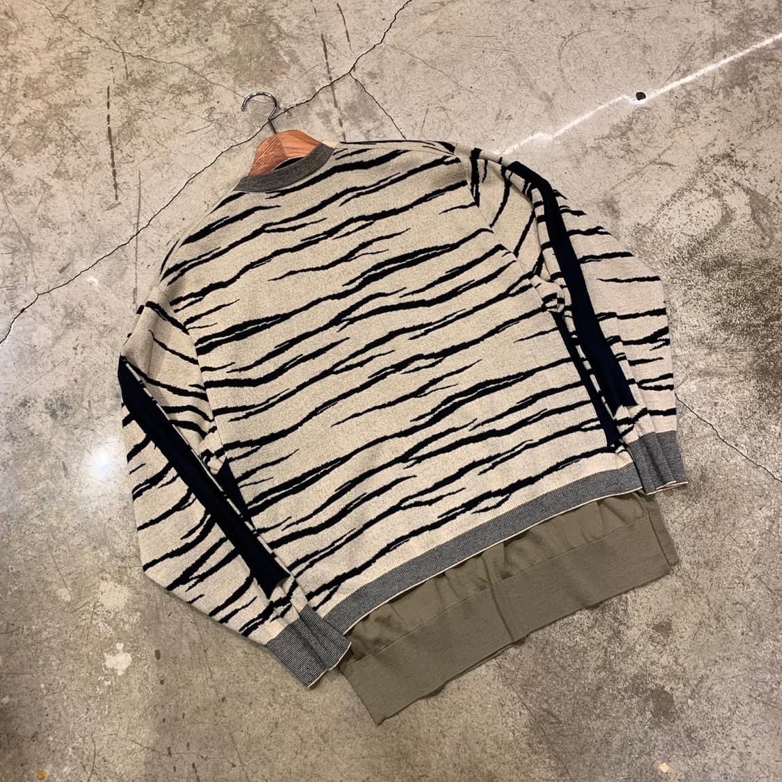 Toga virilis 레이어드 지브라 패턴 가디건 상품이미지8