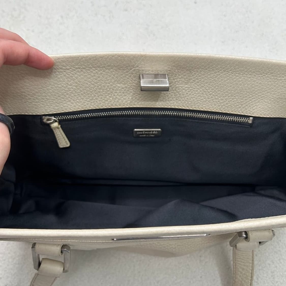 질샌더 아이보리 레더 숄더백 상품이미지6