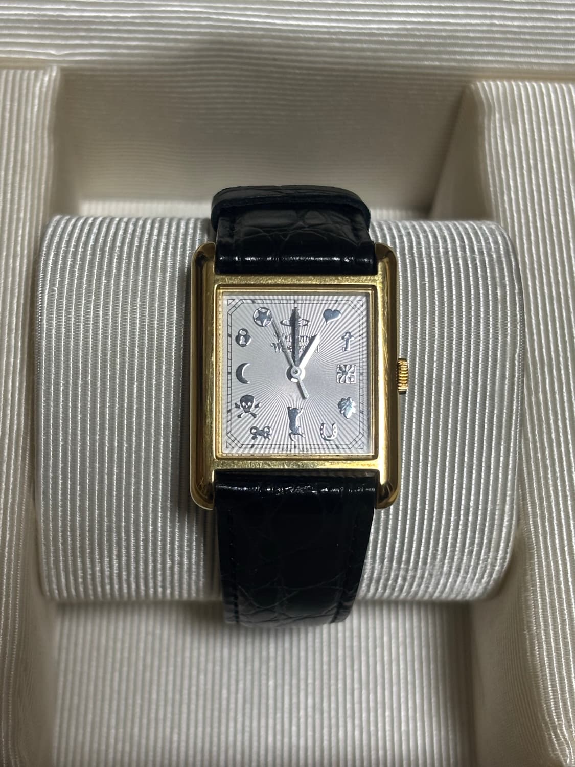 비비안웨스트우드 크리스마스 한정판 시계 상품이미지2