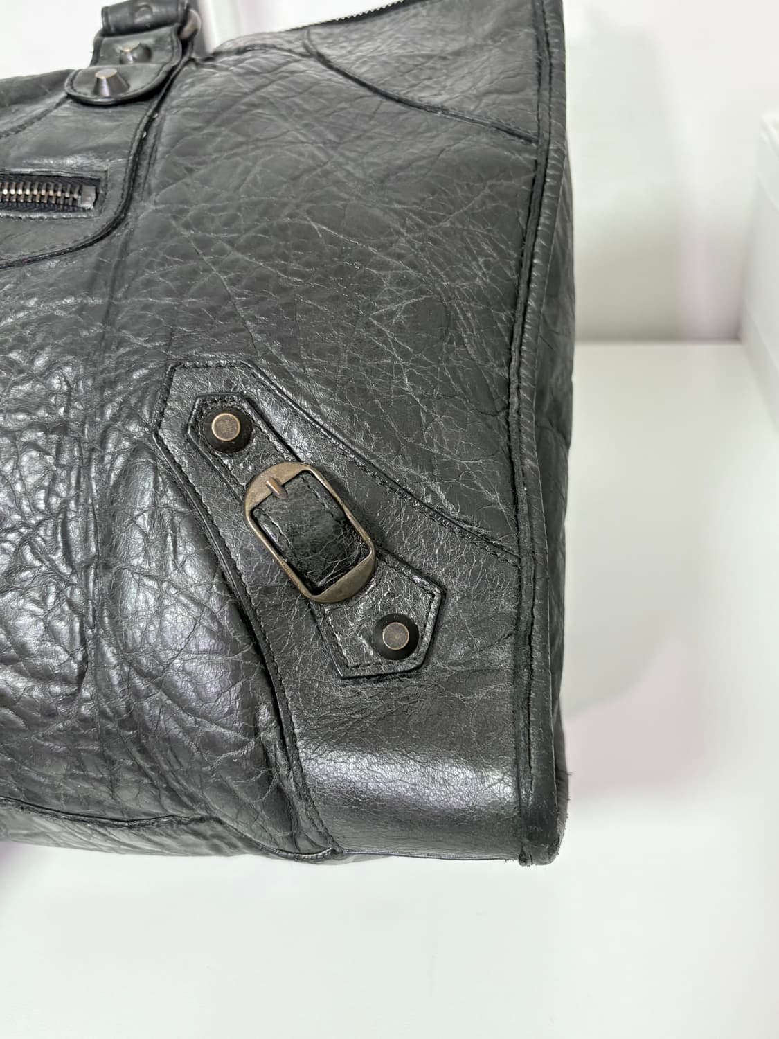 발렌시아가 워크 모터백 블랙 라지 상품이미지5