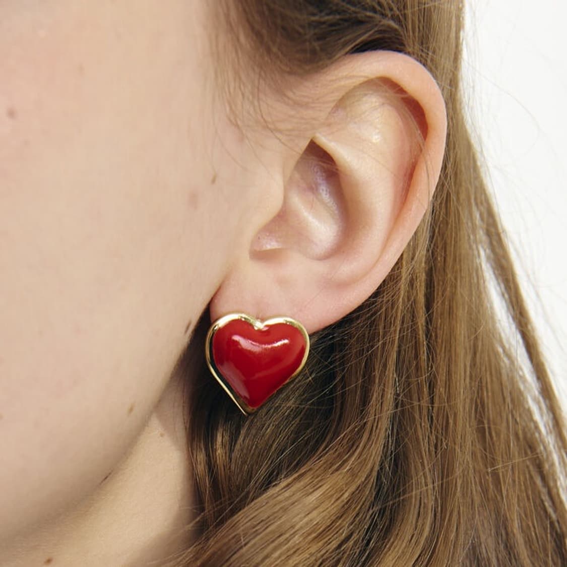 모어쥬드 RED ONE HEART EARRING 상품이미지1