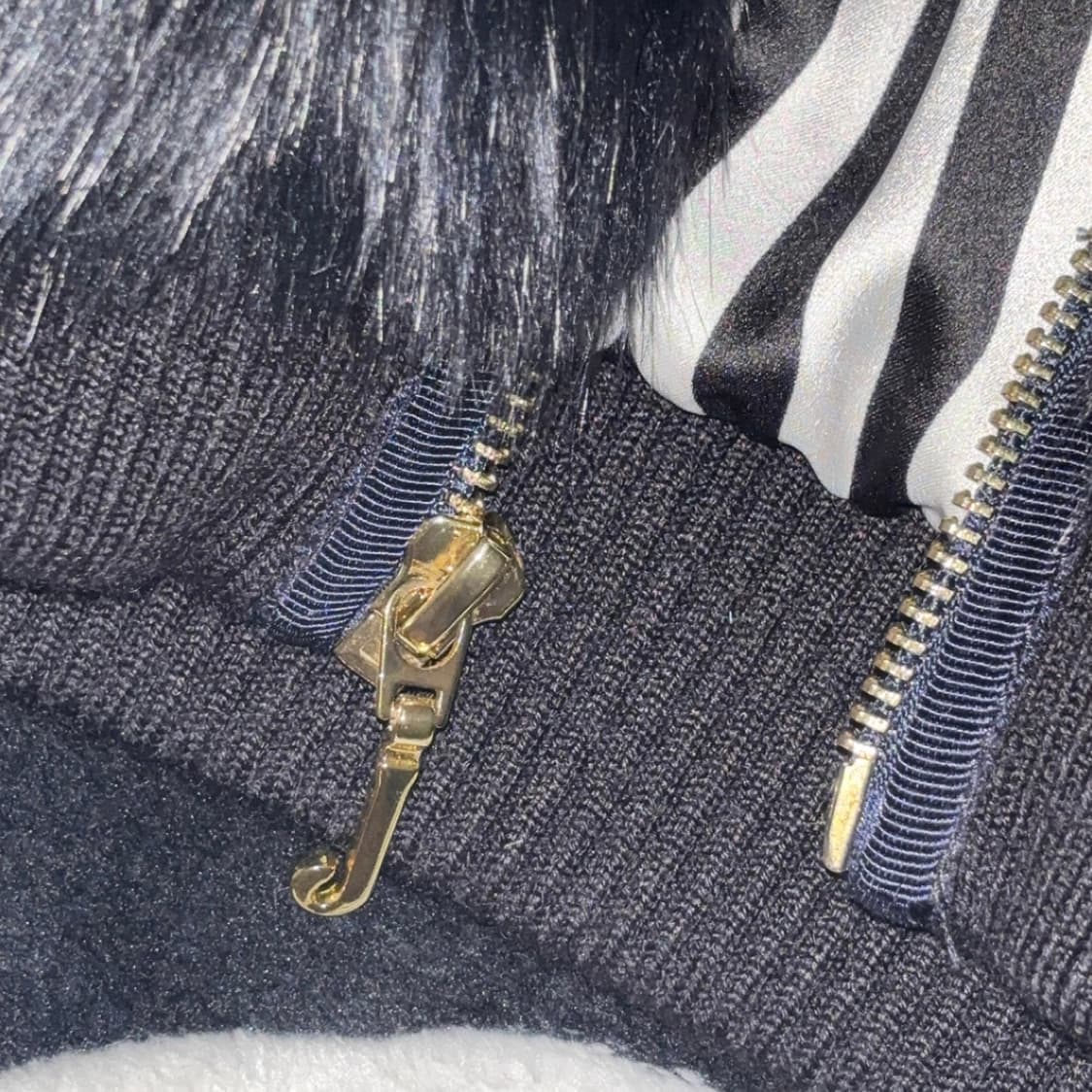 쥬시꾸뛰르 블랙 퍼 후드 자켓 상품이미지3