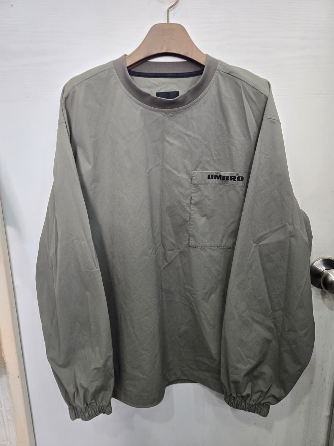 105,XL )) UMBRO 엄브로 바람막이 긴팔티셔츠! 디자인 짱이뻐요 상품이미지1