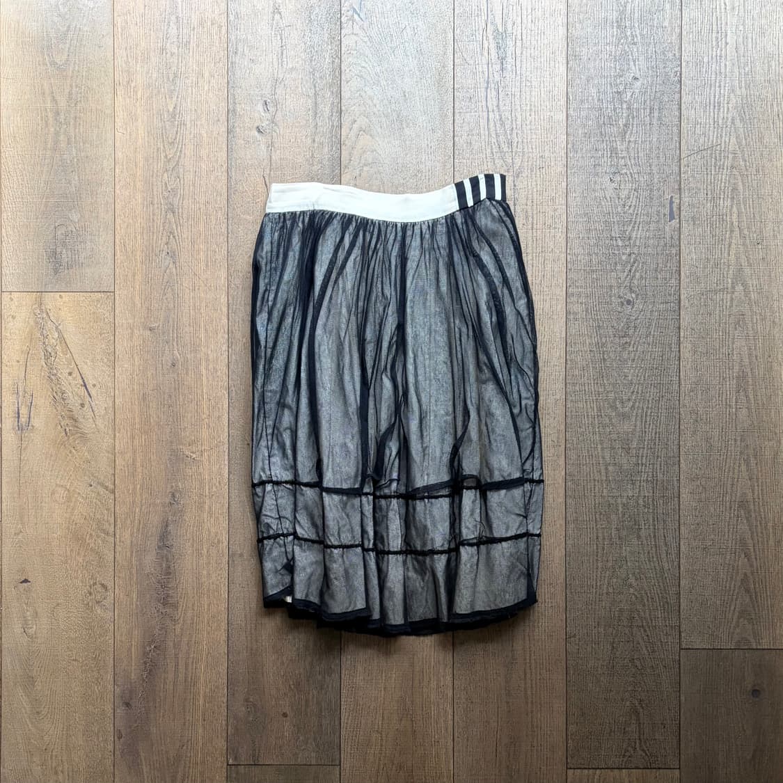 Tulle Layer Line Detail Skirt 상품이미지1
