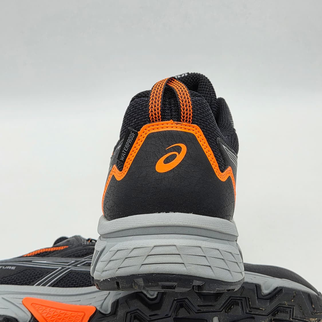 아식스 젤 벤쳐 8 워터프루프 블랙 쇼킹 오렌지 (300) 상품이미지2