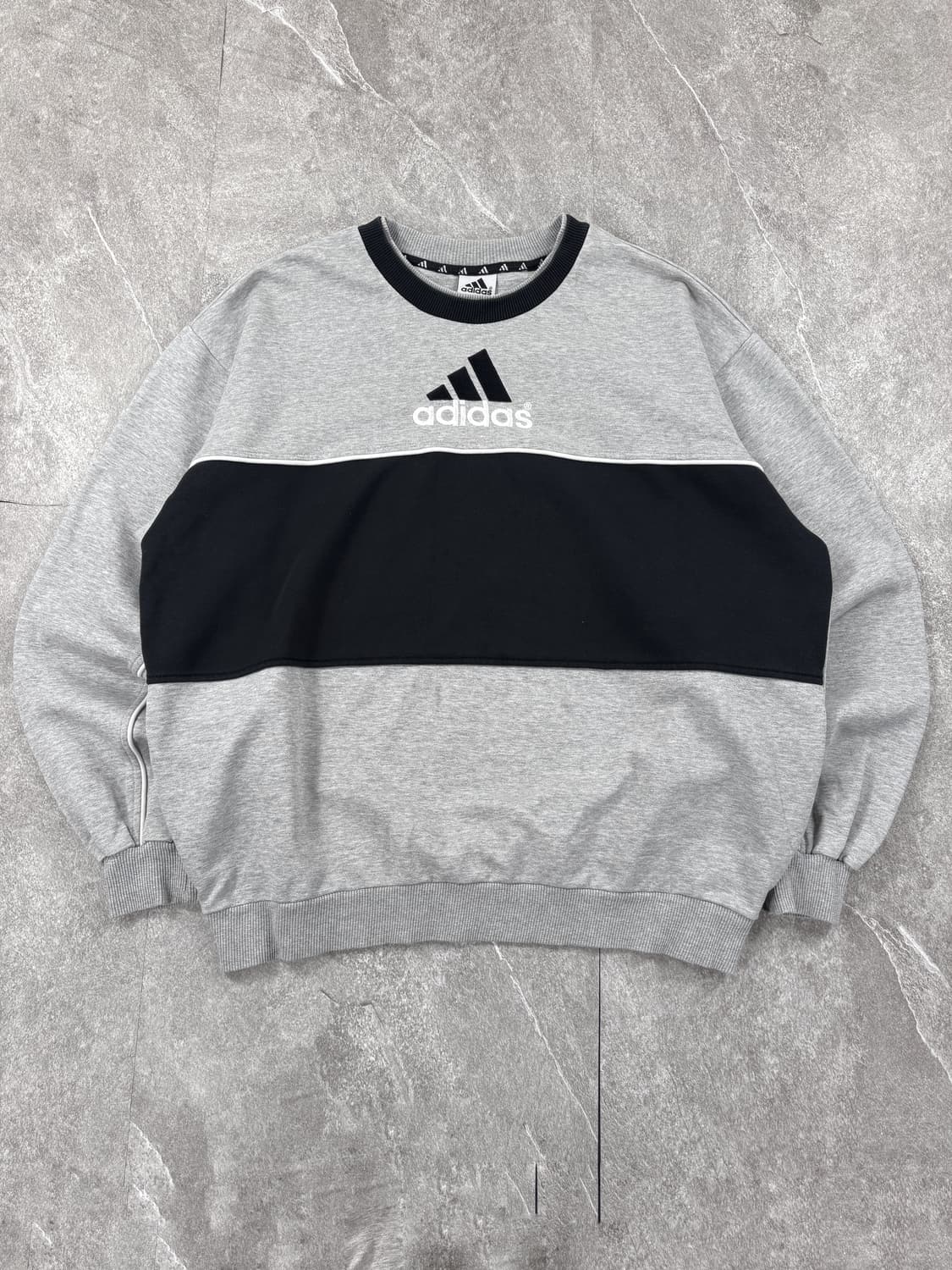 Adidas 90's Sweatshirt    상품이미지1