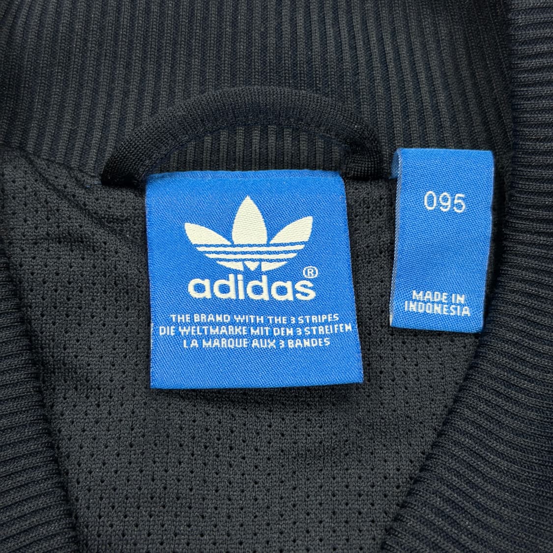 아디다스 빈티지 슈퍼걸 레오파드 트랙탑 홍지윤 져지 자켓 네이비 M 상품이미지4