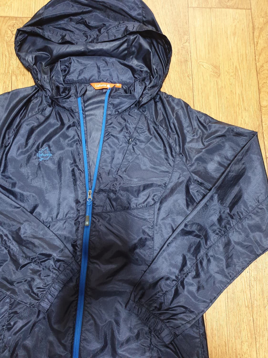 1050 라푸마 아웃도어 바람막이 95 사이즈입니다 상품이미지3