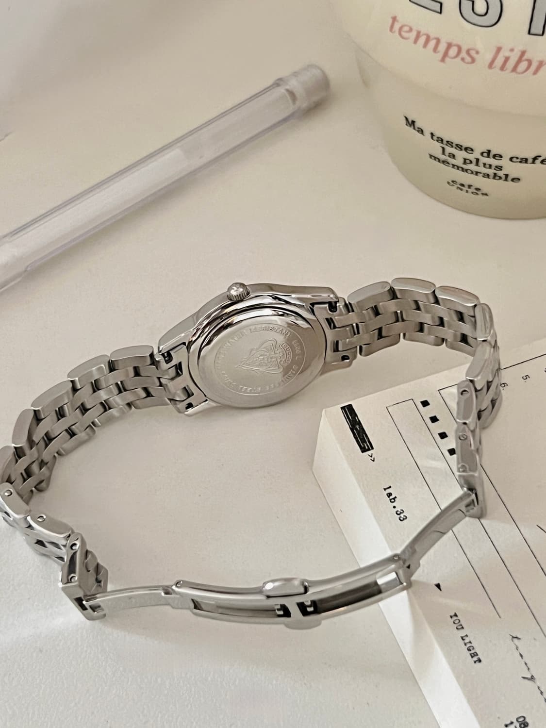 GUCCI  블랙 다이얼 라운드 구찌 시계 상품이미지8